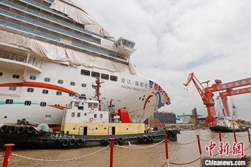 我国首艘国产大型邮轮视频,首艘大型邮轮惊艳亮相