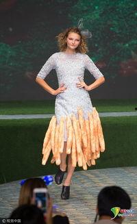 国产美女走秀摔倒视频大全